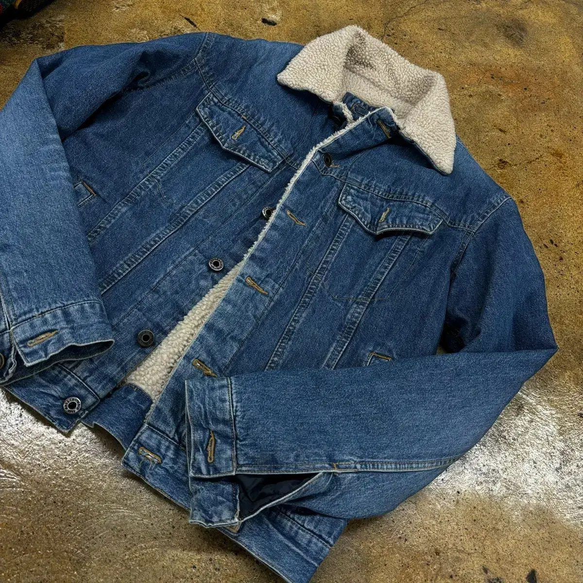 [ Genuine S ] Abercrombie Vintage Fleece Denim Jacket