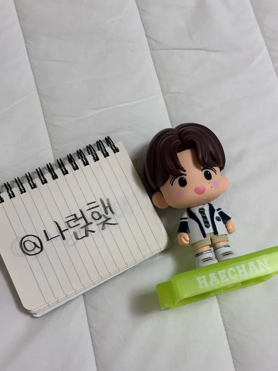 Bemel Figures haechan wts