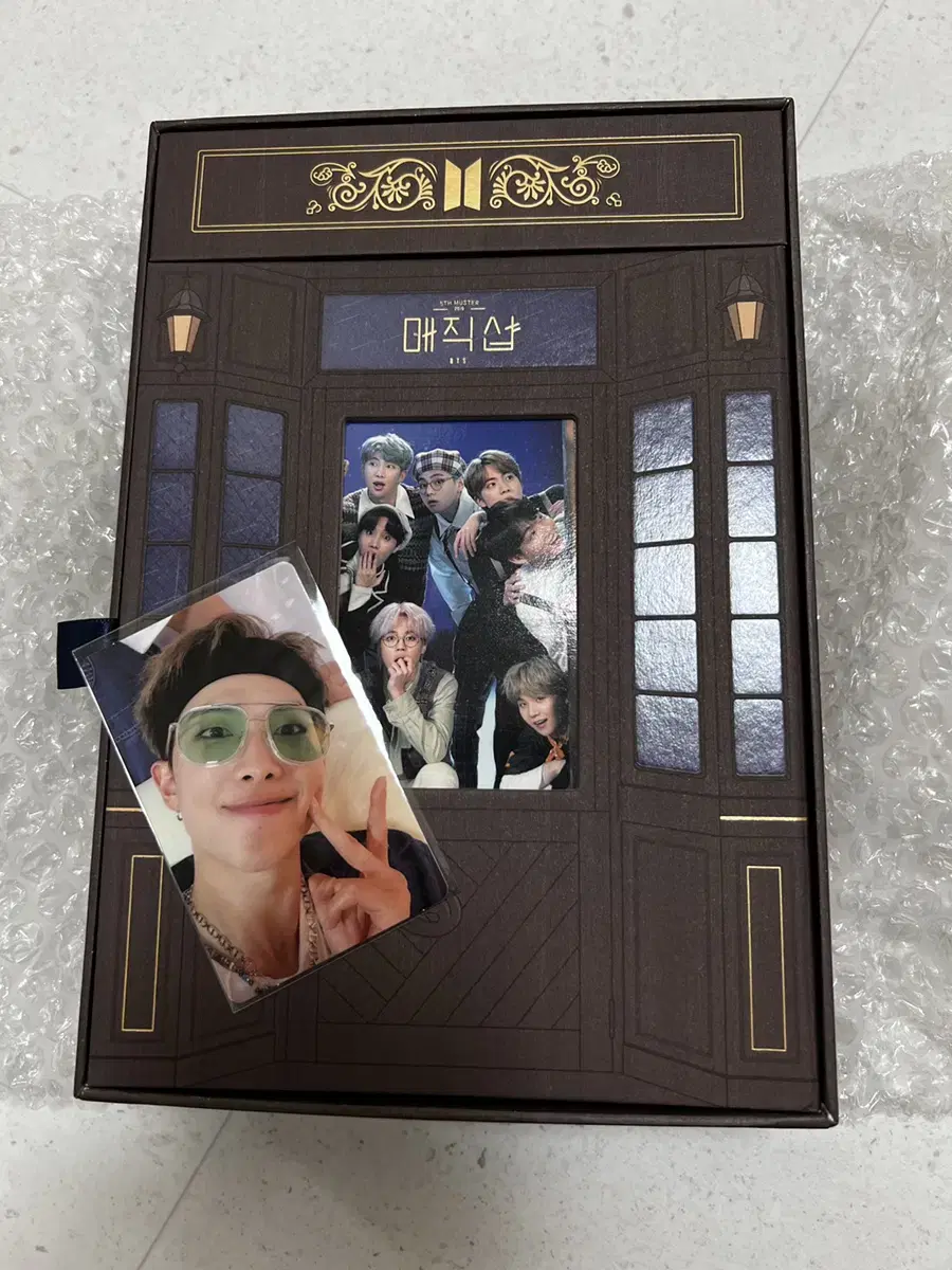 BTS bts 2019 Magic Shop Microcosmic Deco BE Album