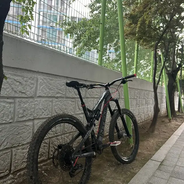 올마운틴 인텐스 트레이서t275 카본 mtb