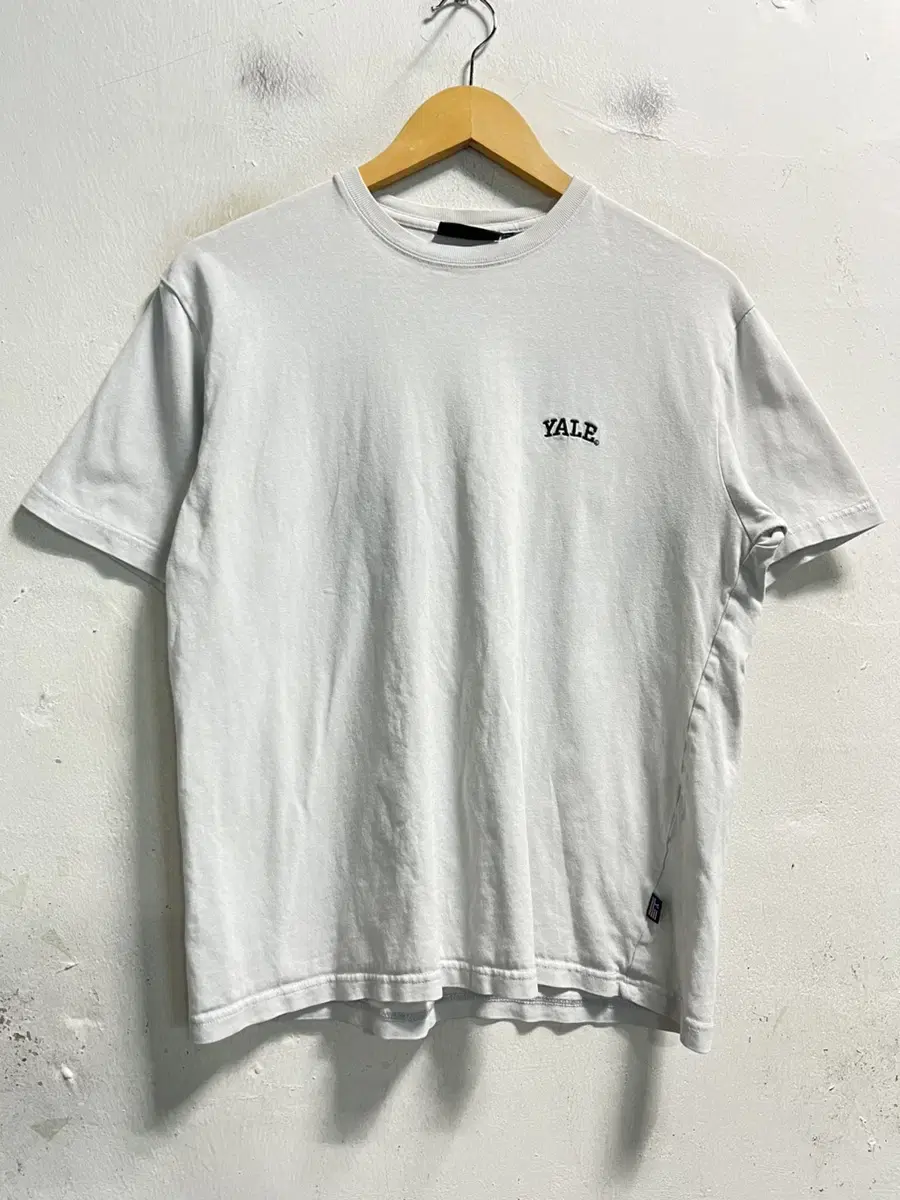 95 YALE Logo Vahn Short Sleeve Tee Genuine