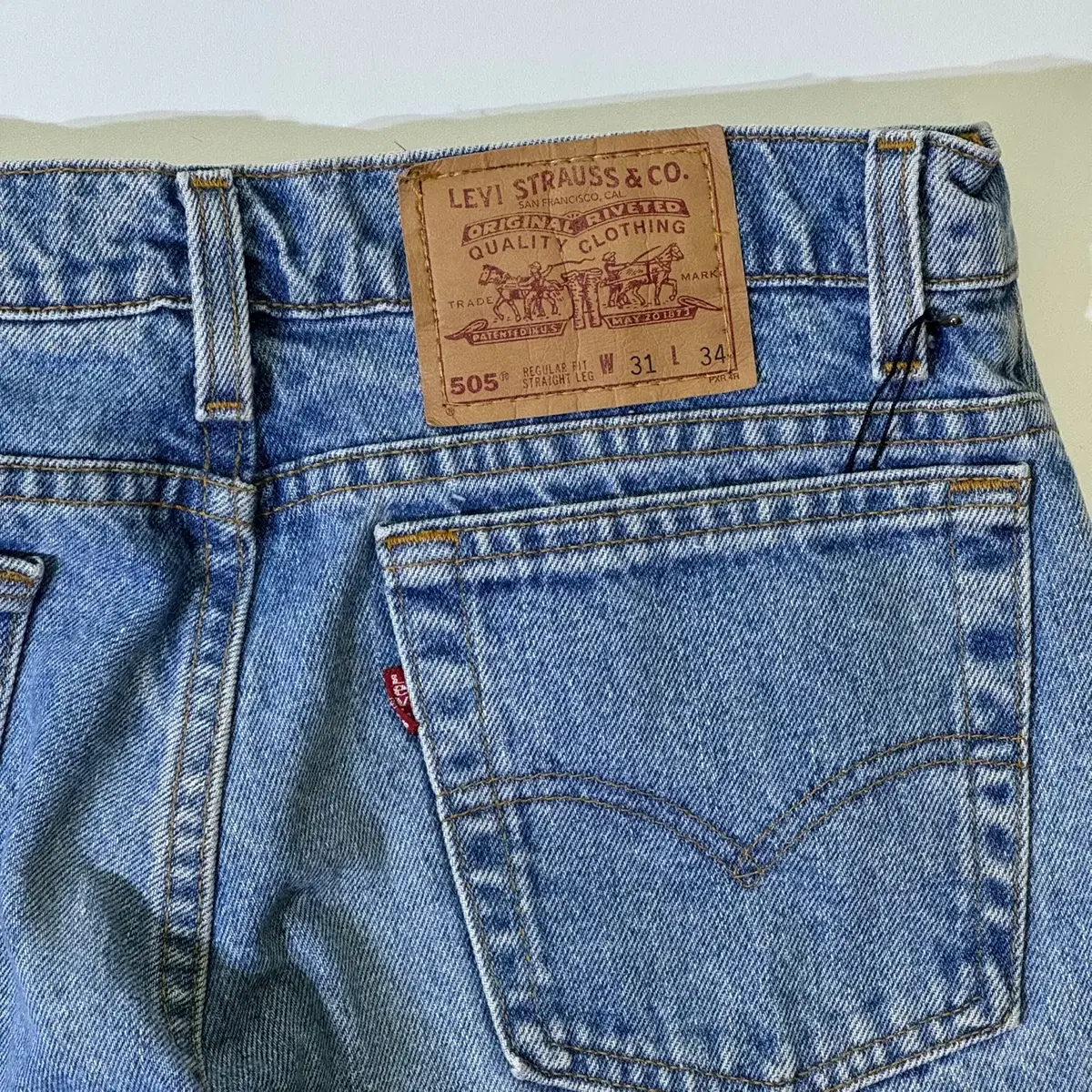 Levis Denim Shorts (34/kold_5674)