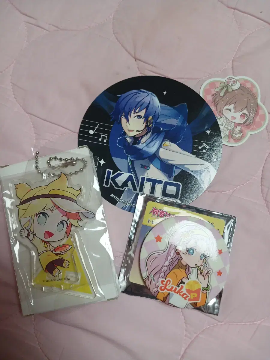 Bokaro ren acrylic, lew badge, illustration (bonus Kaito Meiko pre-order benefit)