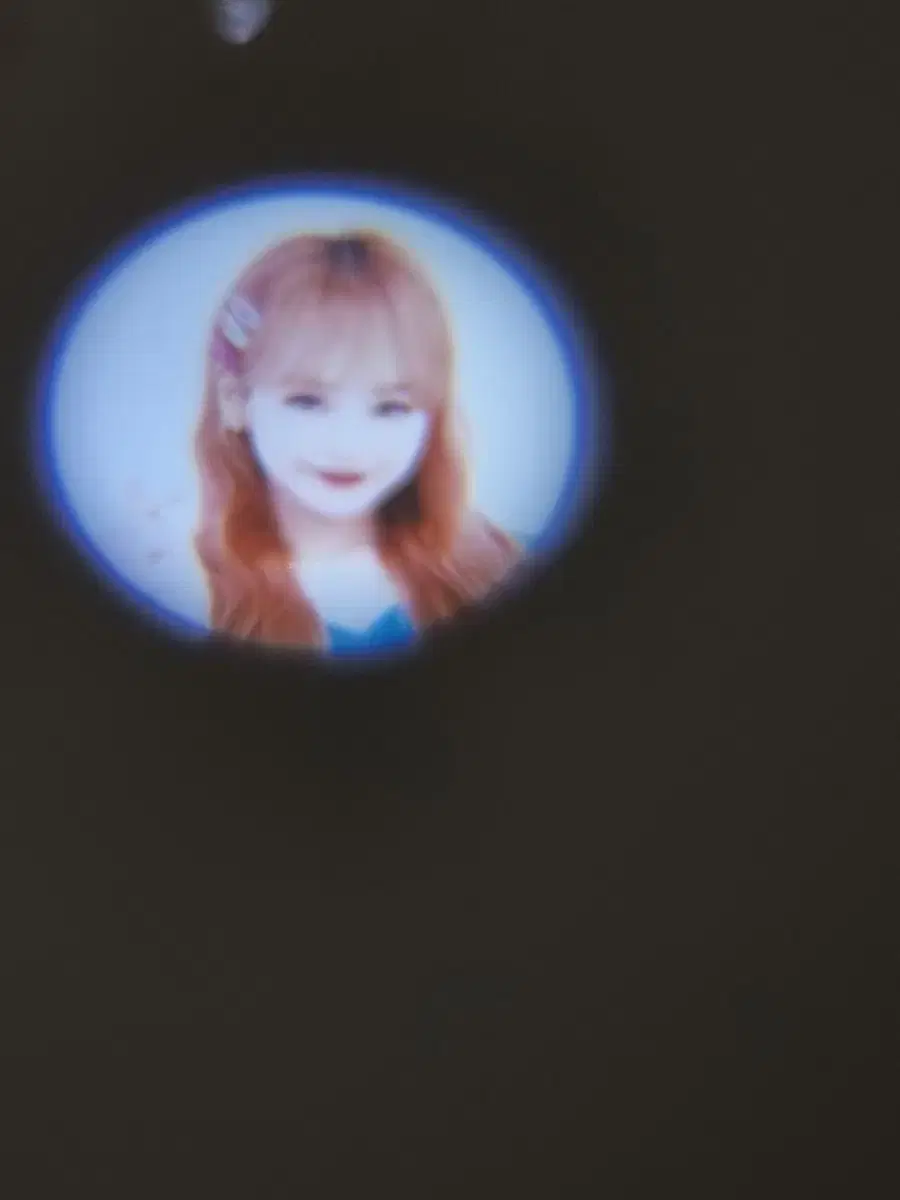 le sserafim iz*one kim chaewon projection keyring