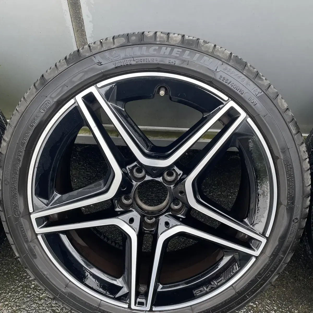 벤츠 CLA 18인치 AMG 별휠+타이어80% 한대분