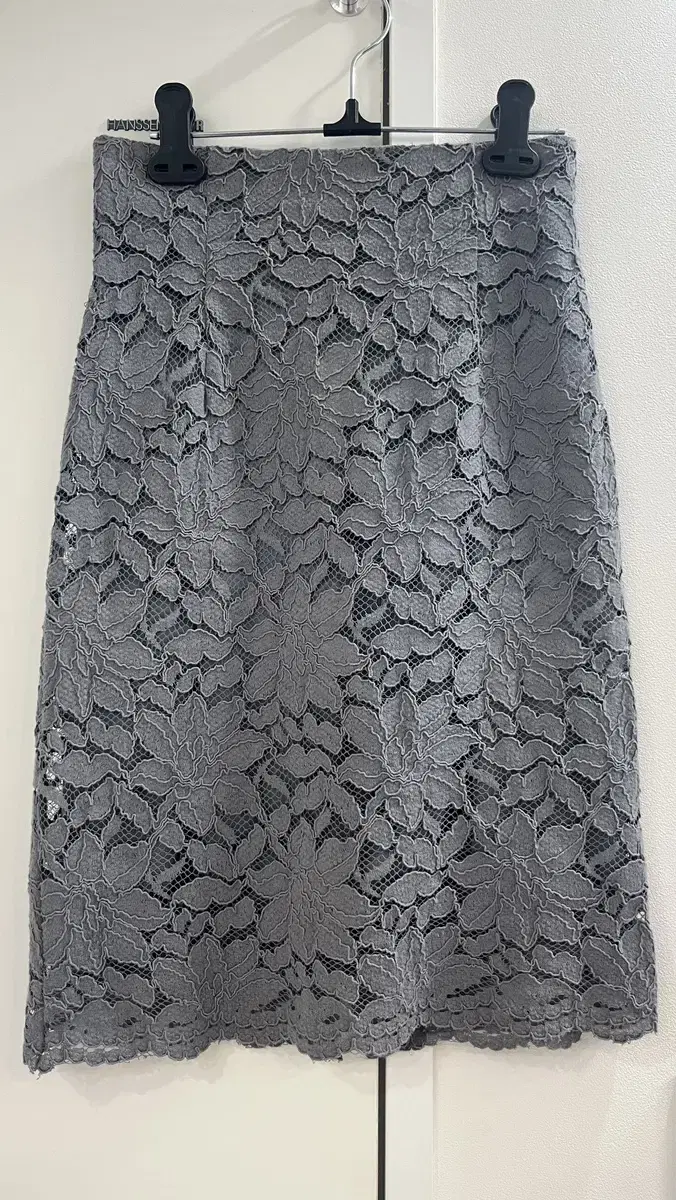 [Office Look] Flower Pattern H-Line Skirt (Gray Sora)