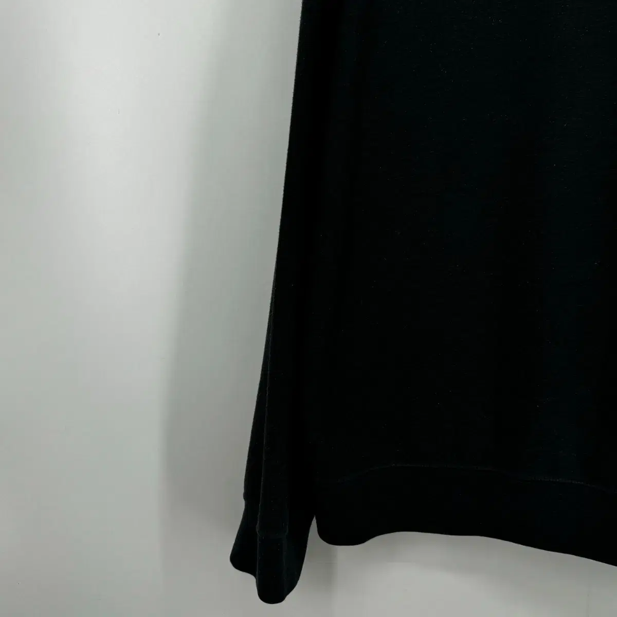 ZARA MAN 자라 남성 맨투맨 티셔츠 (L size / BLACK)