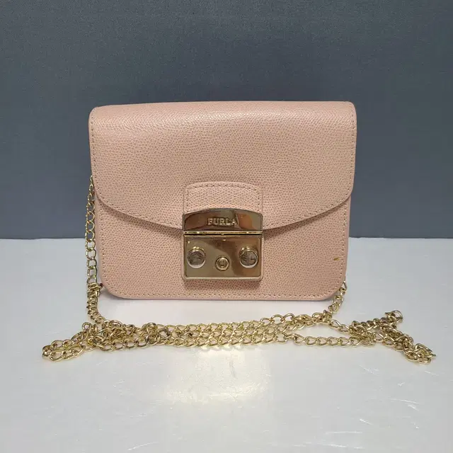 FURLA 가죽 체인 미니백 ㅡ0612