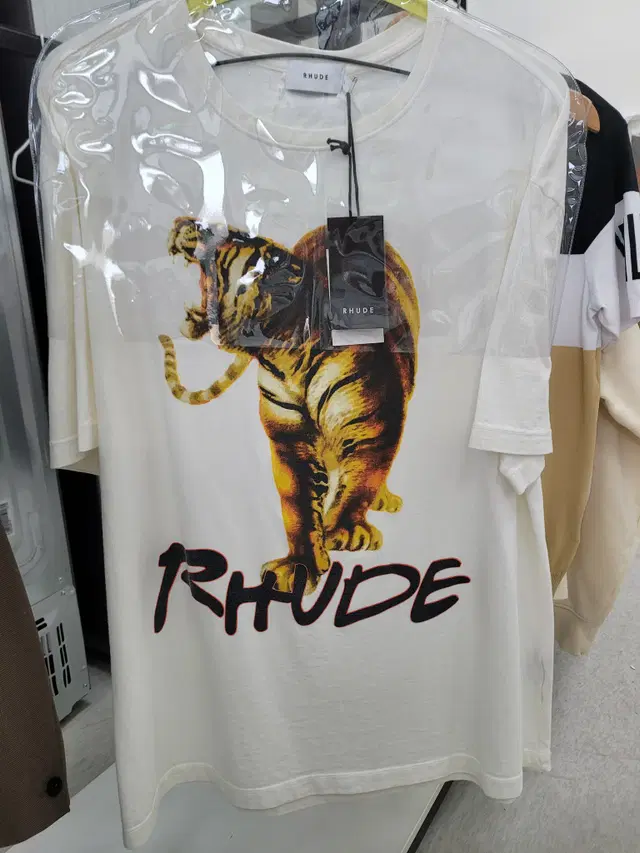 Rhude 루드 타이커 반팔티