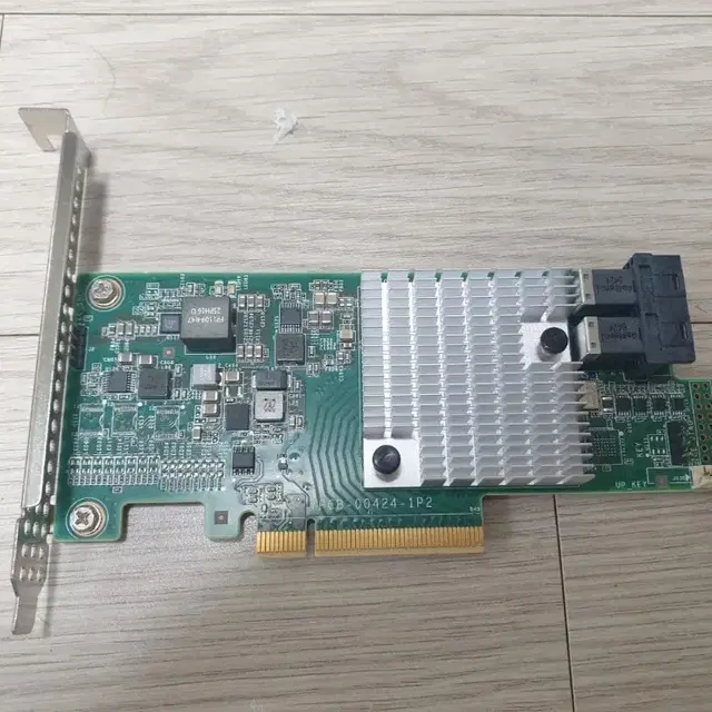 LSI 9300-8i SAS, SATA HBA 카드 - IT모드