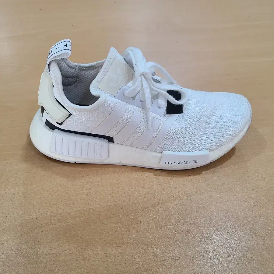 아디다스 NMD r1 230 (무료배송)