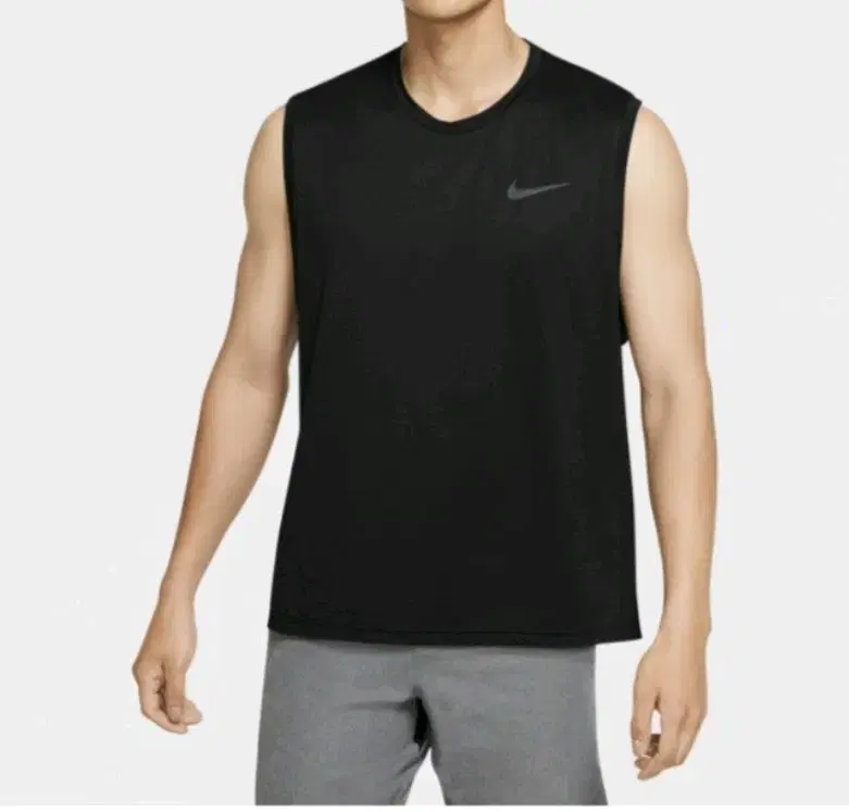 Nike DryFit Sleeveless Nasity XL