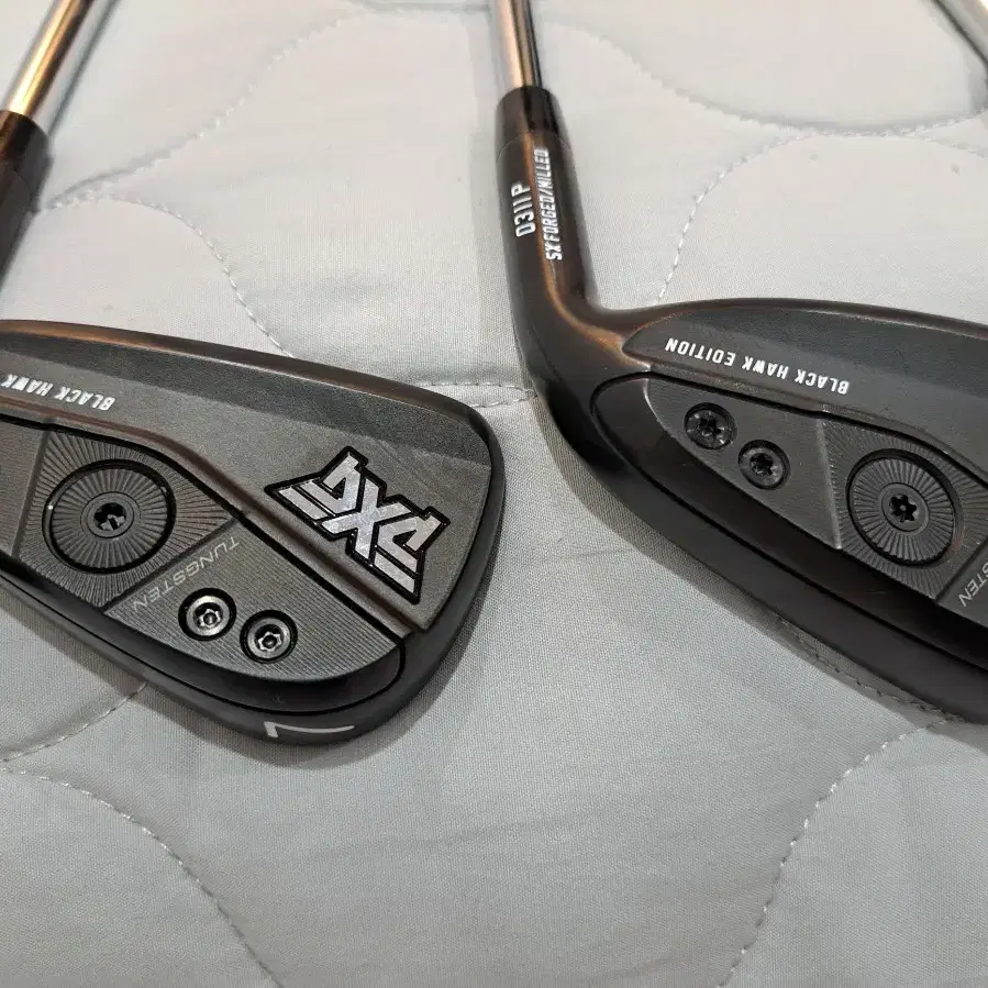 PXG 블랙호크 GEN6 아이언세트 (5~P) 카네정품 거의 새제품