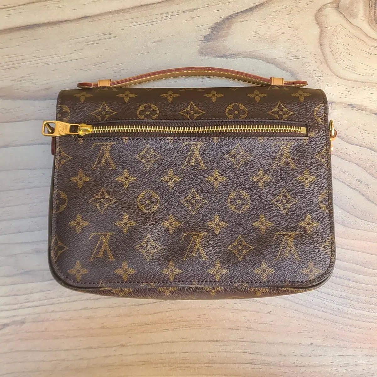 루이비통 Louis Vuitton 포쉐트 메티스