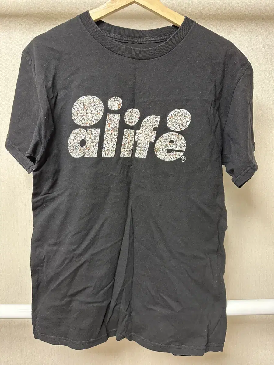 alife 반팔 블랙 M 사이즈