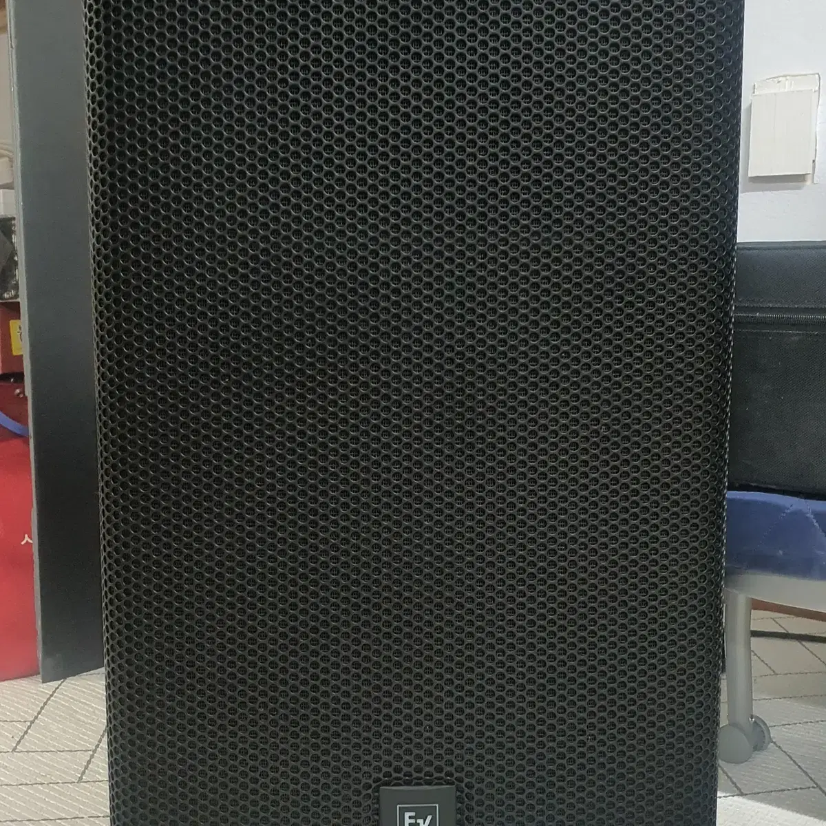 EV EXL115- 15인치 스피커, 400W x 2