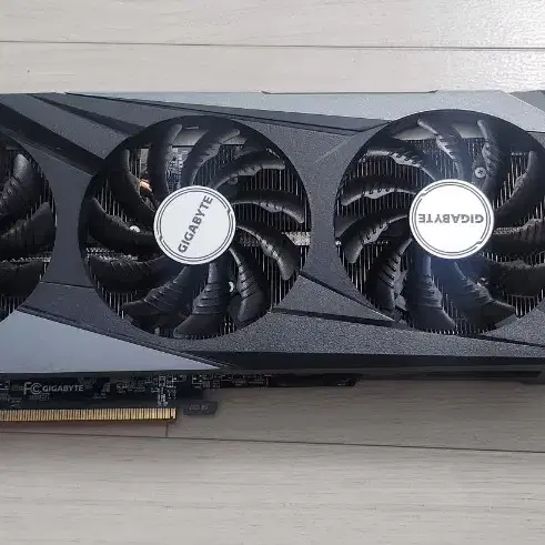 기가바이트 rx6600xt 그래픽카드