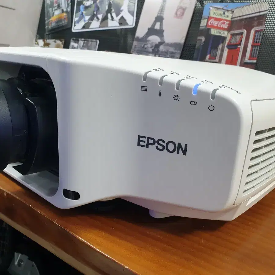 EPSON 6500안시 빔프로젝터 EB-G7100