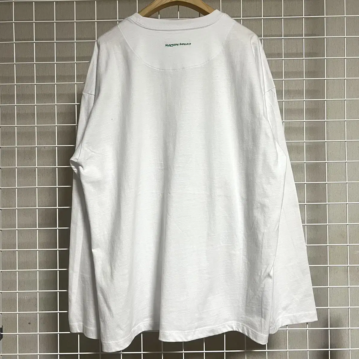 메종미네드 VARIATION THESIS LONG SLEEVE WHITE