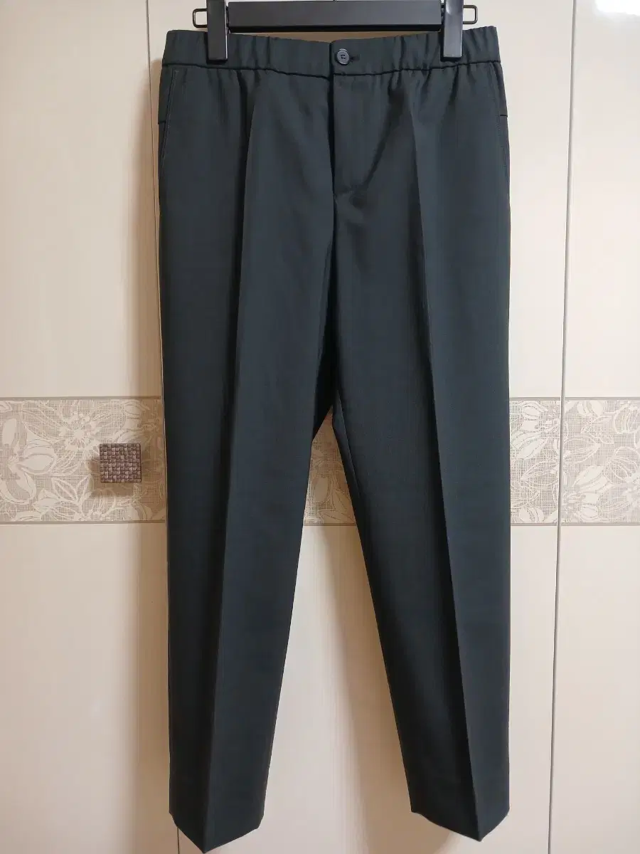 Time Homme Relaxed Fit yeoreum Slacks (78)