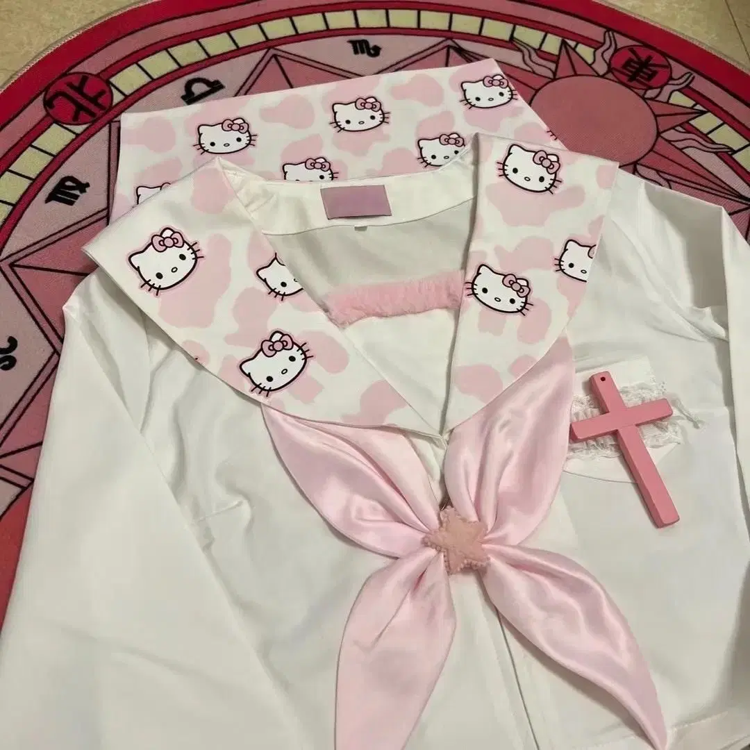 Hello kitty세라복