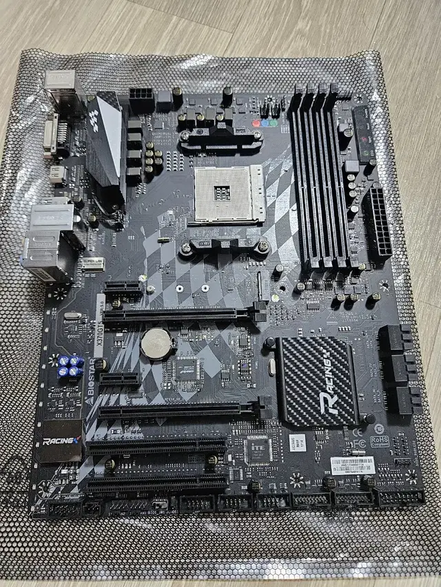 biostar x370gt5 판매합니다. 라이젠 5시리즈가능