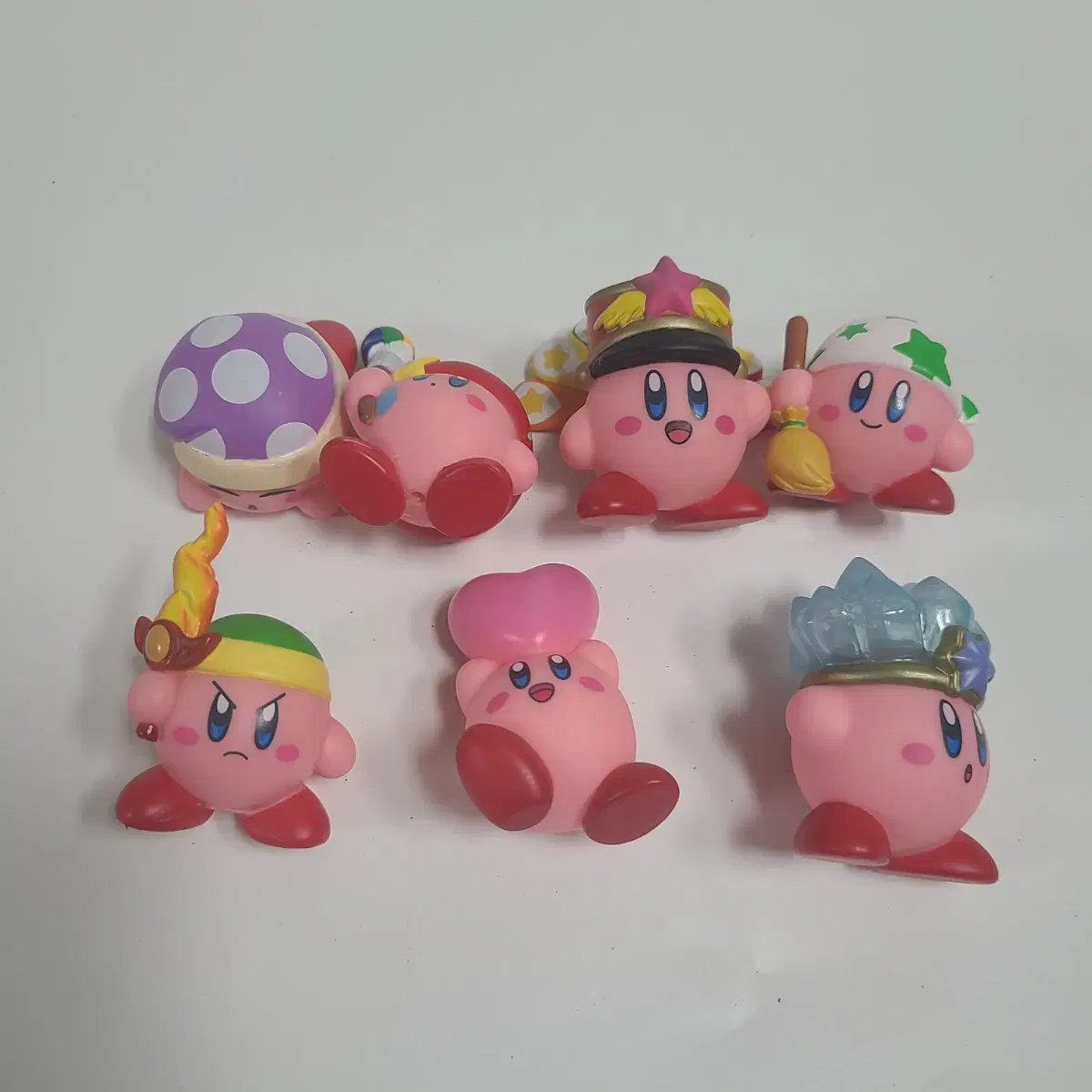 Kirby character merchandise by Nintendo Character Stars doll Classic version figure for each sister.