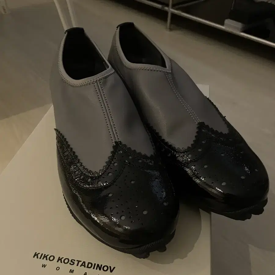 키코코스타디노브 kiko kostandinov sonia slip on