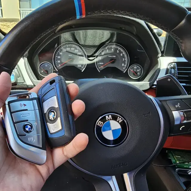 BMW i/m/5/7/x 시리즈 자동차키 구형키에서 신형칼키로 교체 제작