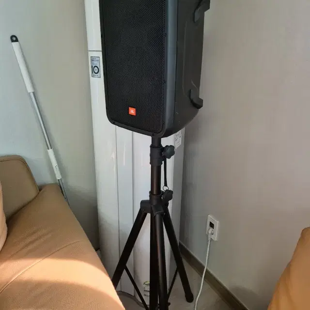 JBL EON208P 버스킹 SET 및 카날스 무선마이크(MW620)