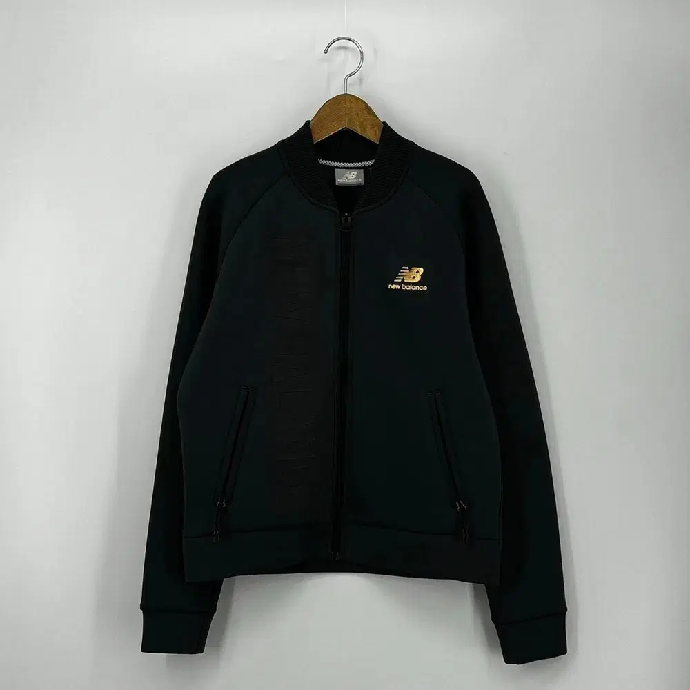 New Balance Poly Bloom Aviation Jumper (M size / BLACK)