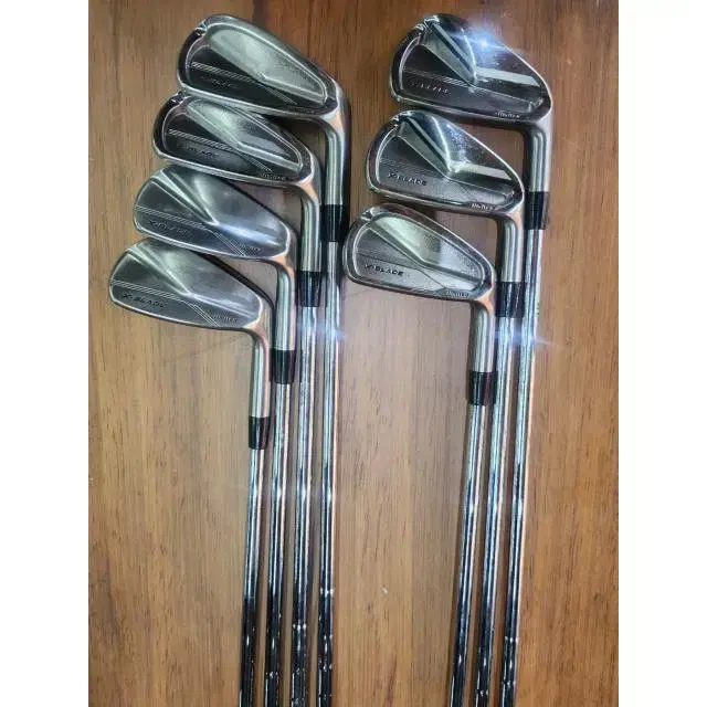 TWS Stage X-BLADE Limited 4-P 7-Iron Set NSPRO...