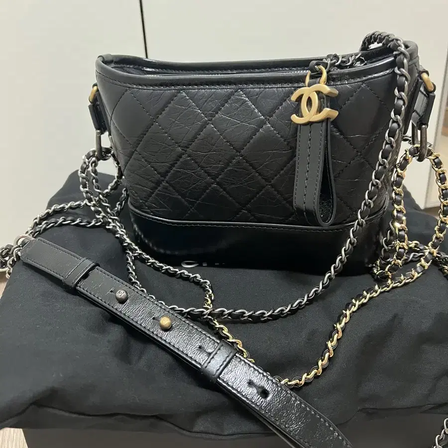 샤넬 가브리엘 호보 Chanel Gabrielle Small 금장