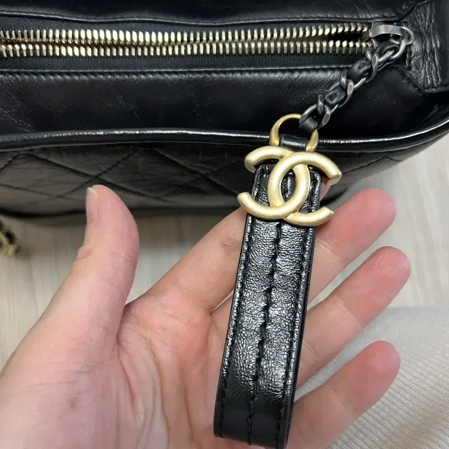 샤넬 가브리엘 호보 Chanel Gabrielle Small 금장