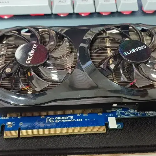 GIGABYTE GTX 560 1GB