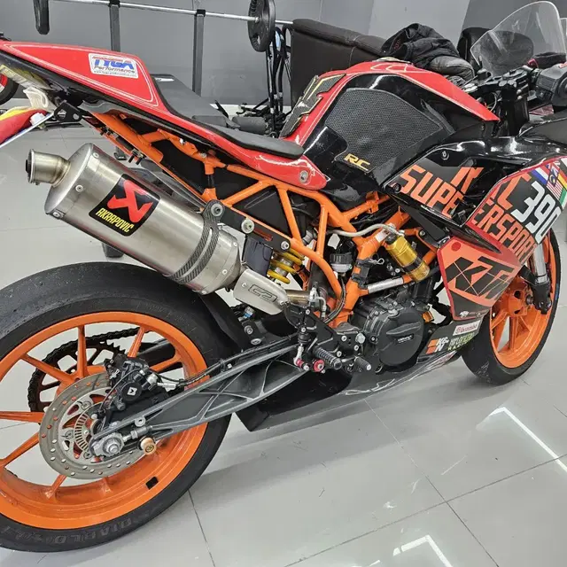 KTM RC390