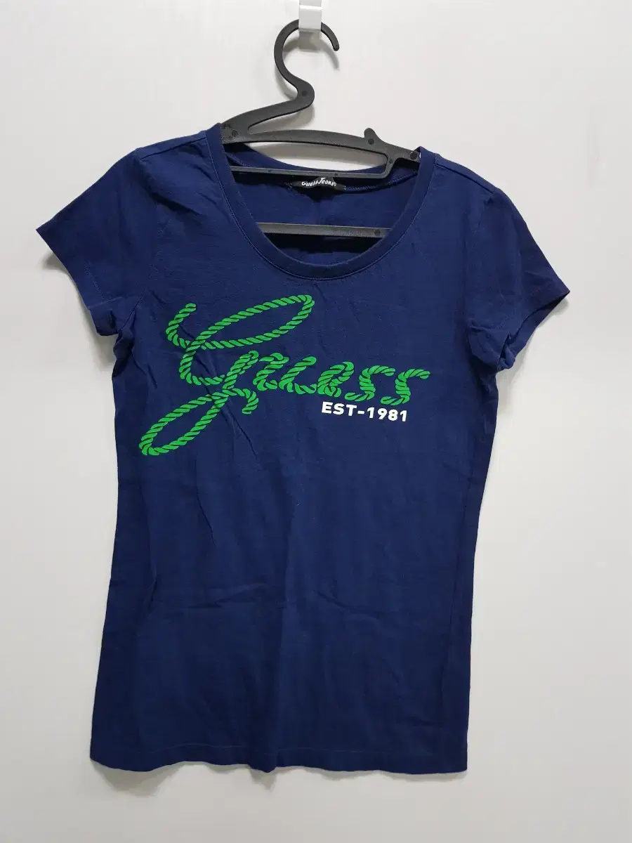 GUESS Round Tee XS 334841