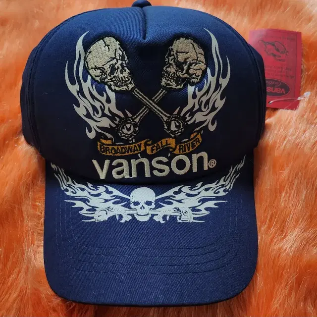 VANSON 밴슨레더 스컬 자수 볼캡 새상품