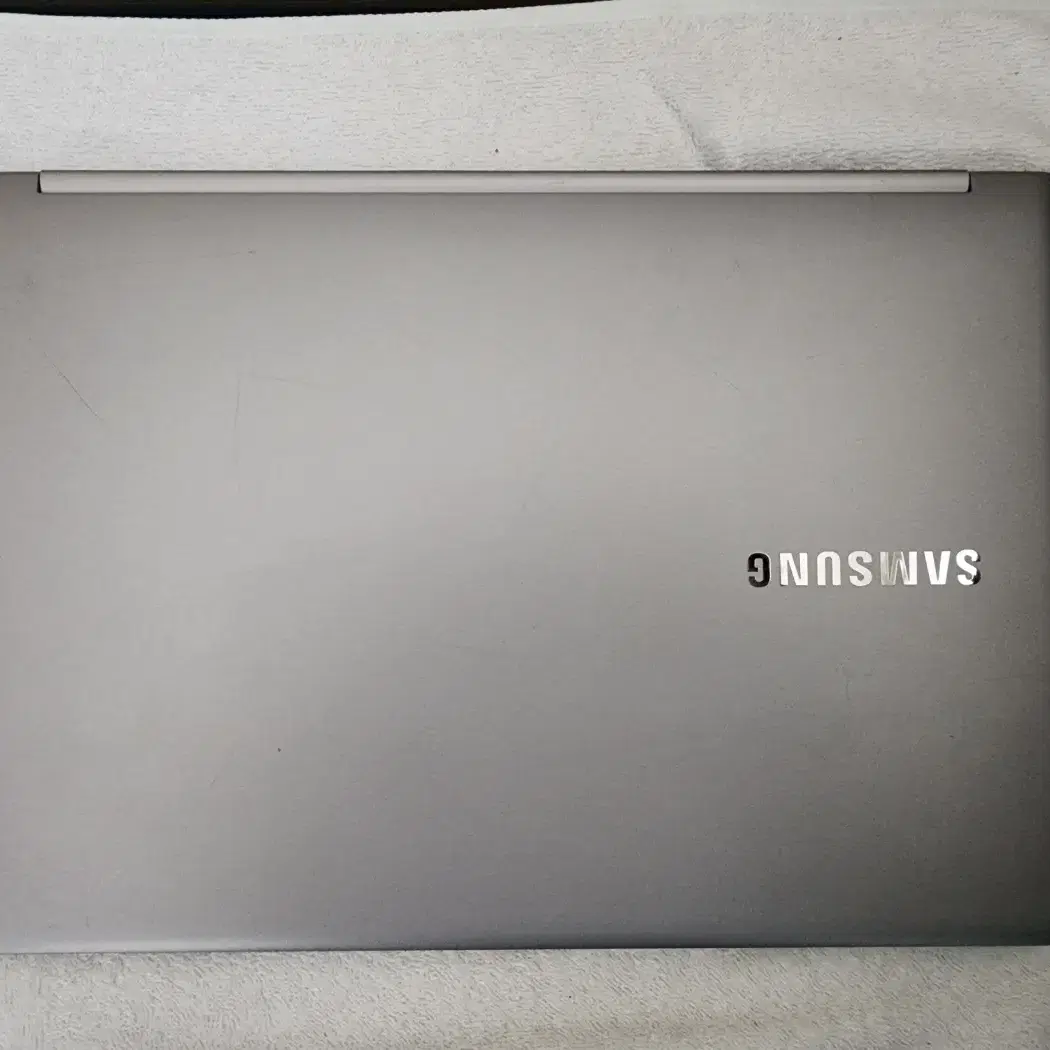 삼성노트북 NT901X3H ( i5-7200U /8G /SSD256G)