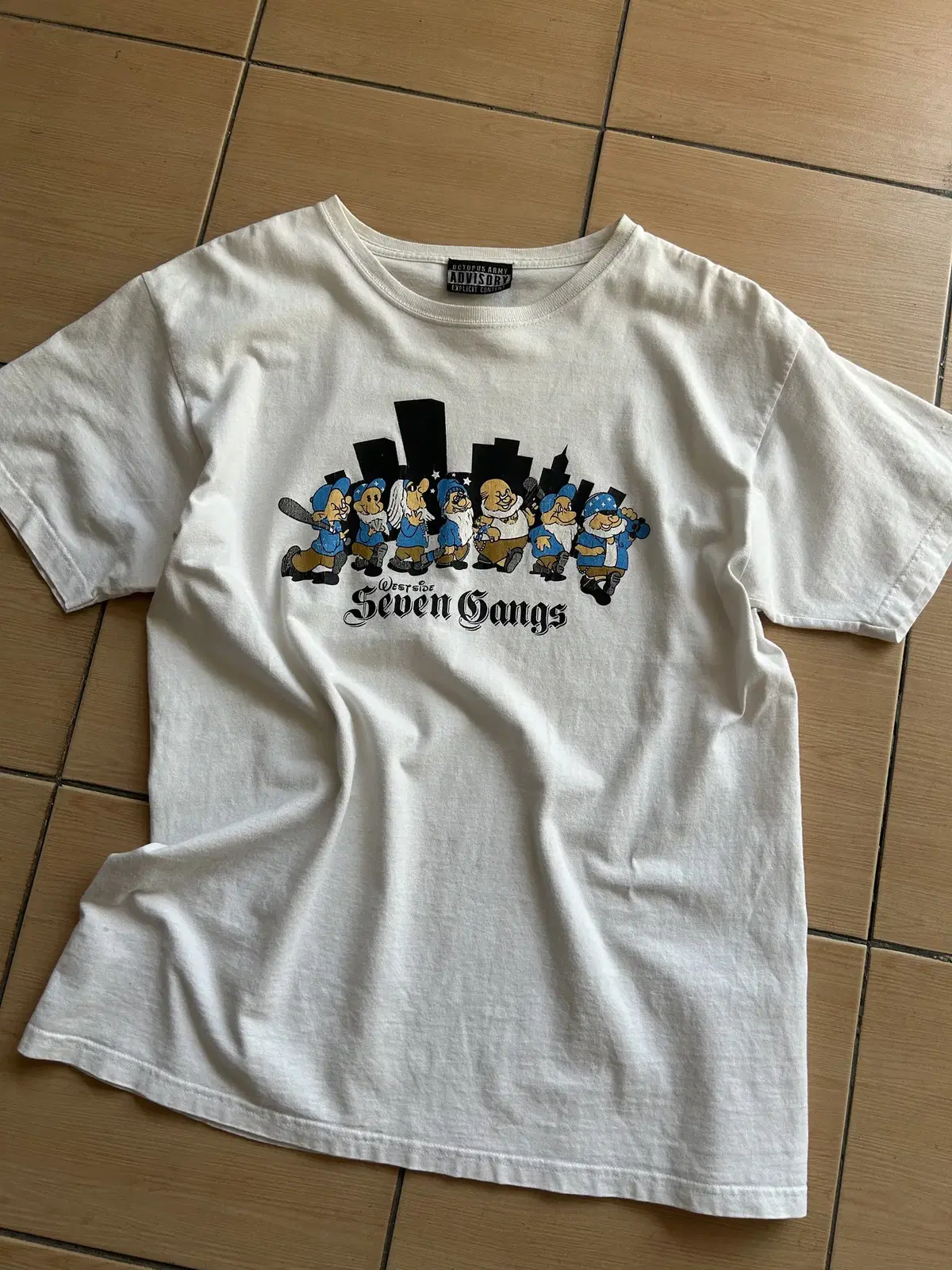 00s Smurfs Seven Gingham T-Shirt