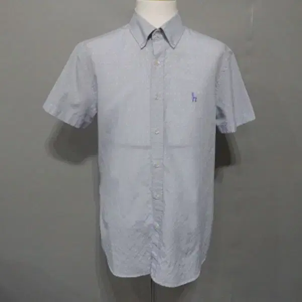 M9217 - Hedges Men's 100-Size Sky Blue Short Sleeve Shirt