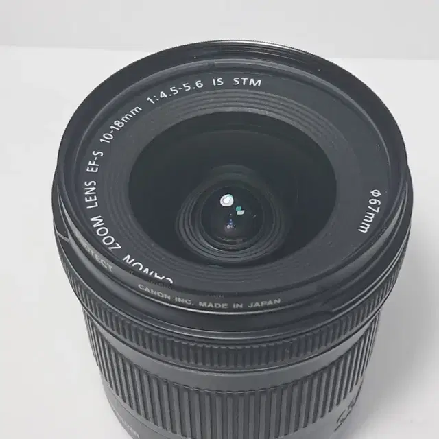 캐논 EF-S 줌렌즈 10-18mm 4.5-5.6 IS STM