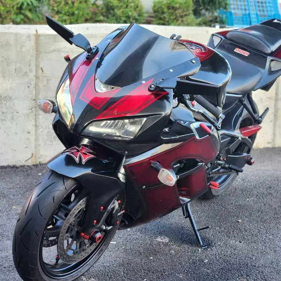 혼다 CBR1000rr  04년식 5만키로때  390만원 구변완