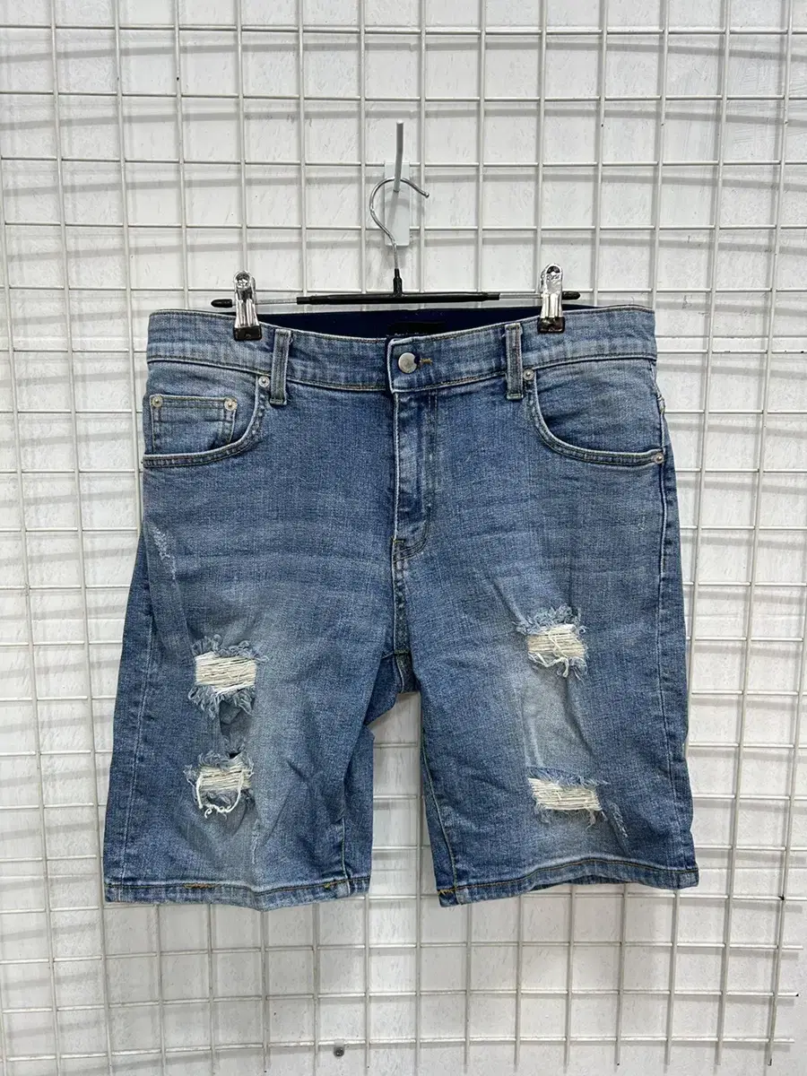 [Denimholic] Men's Distressed Denim Shorts 32