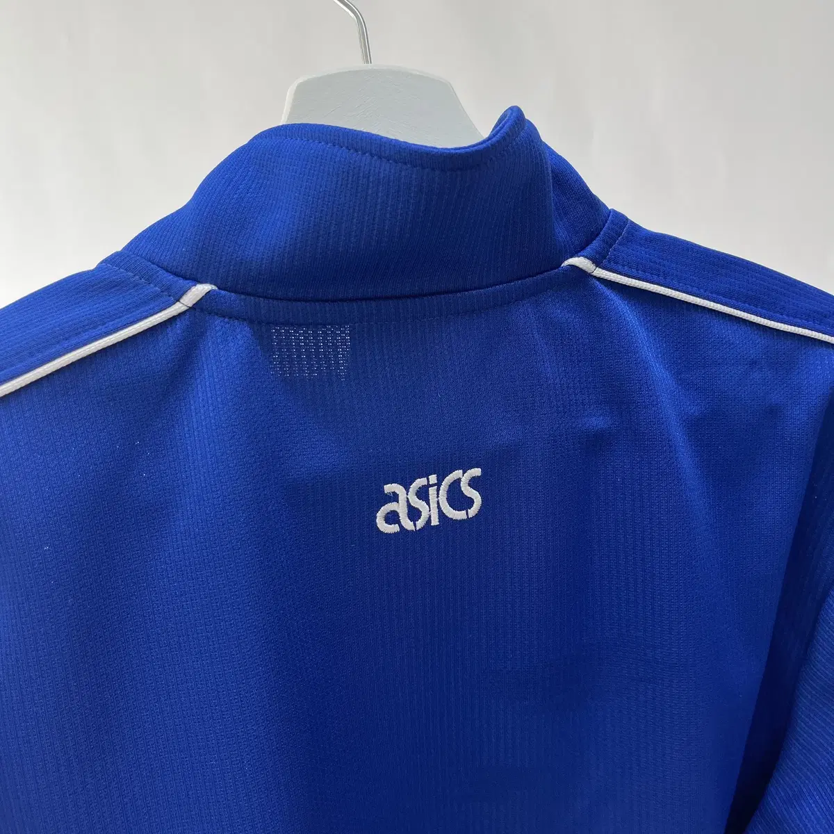 ASICS 90's pullover