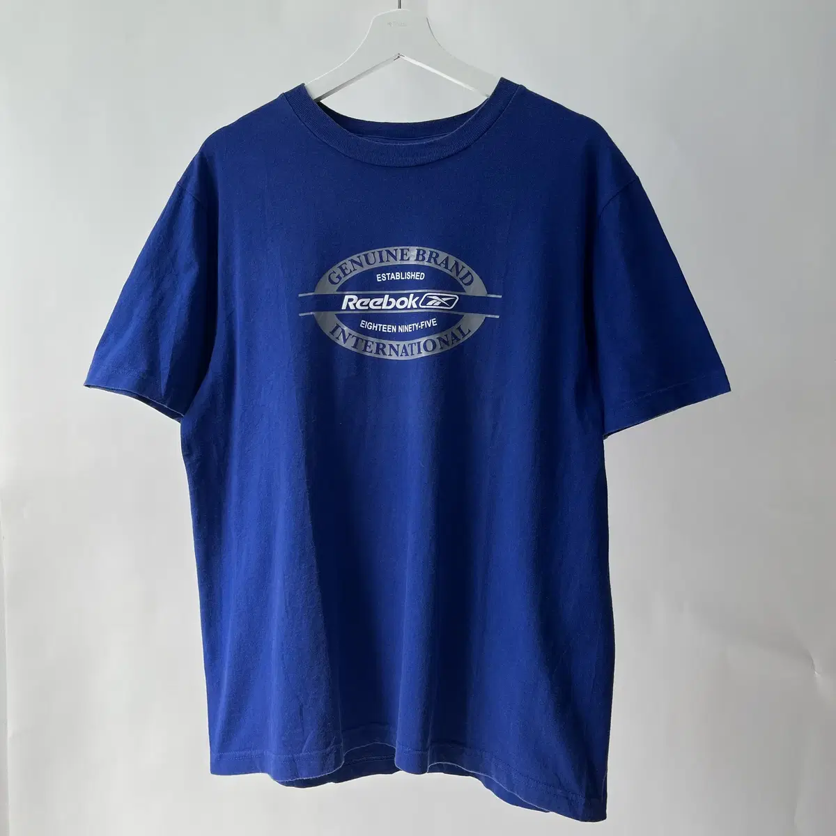 REEBOK 00's T-shirt ( made in CANADA )