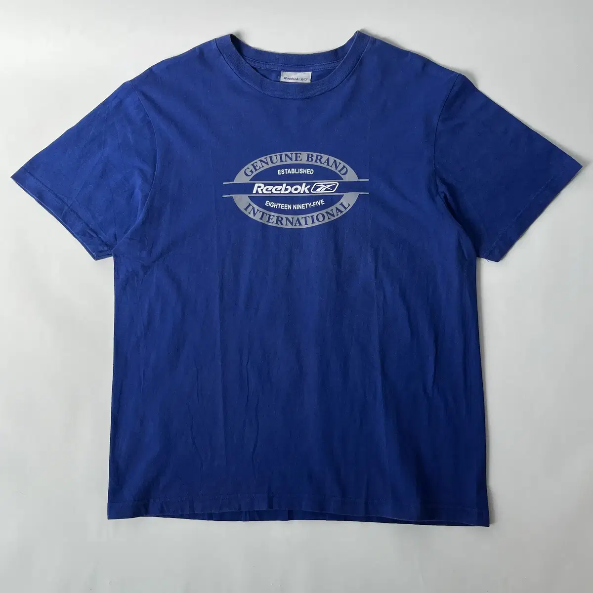 REEBOK 00's T-shirt ( made in CANADA )