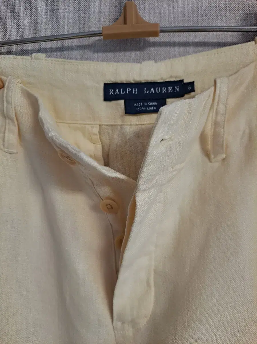 (Unused. Men's Ralph Lauren Linen Pants) 33" Men's Linen Pants