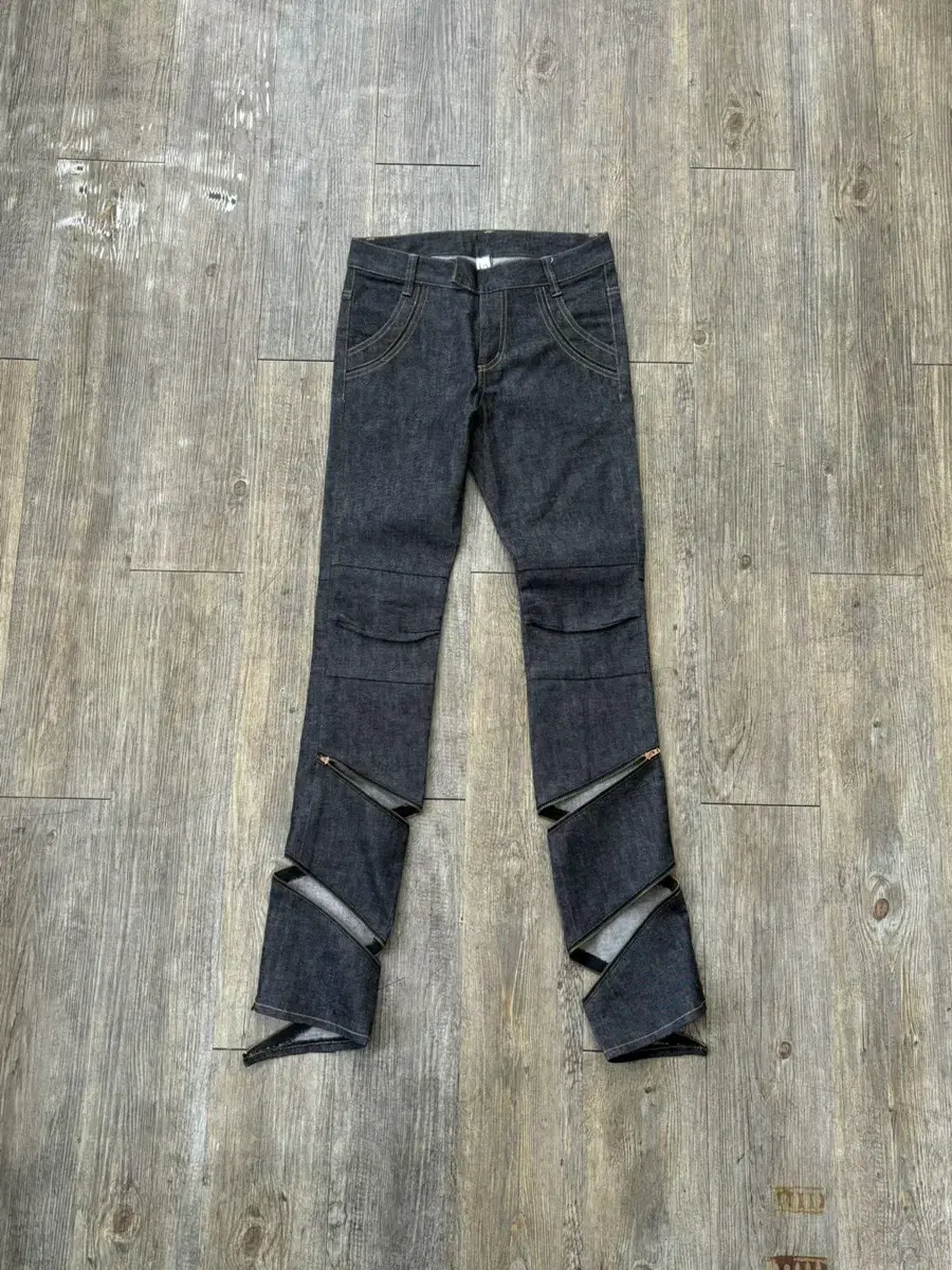 JPN Zipper Cut Denim Pants