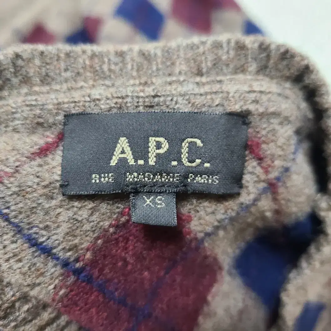 A.P.C 아페쎄 여성 아카일패턴 니트 / 이랑2